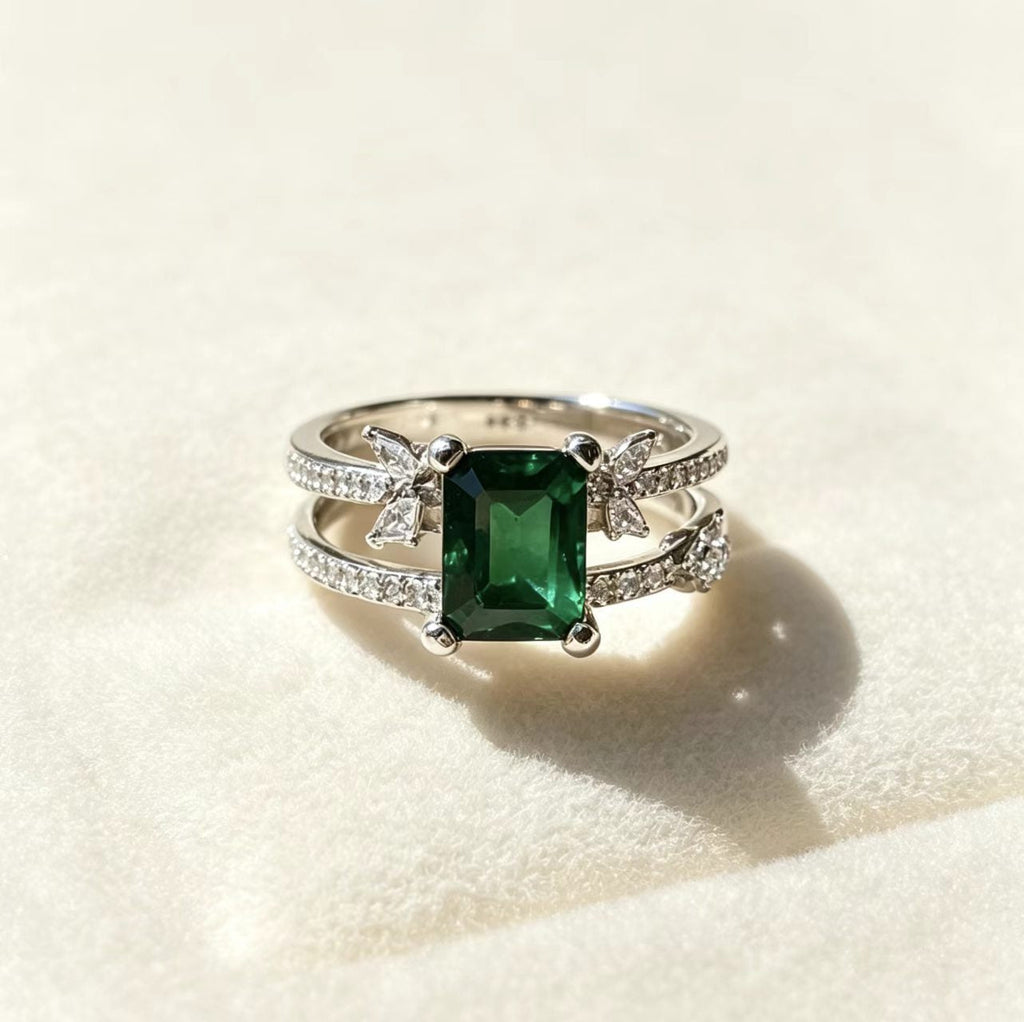 Square-cut Princess Four-prong Womens Simple And Stylish Diamond Ring