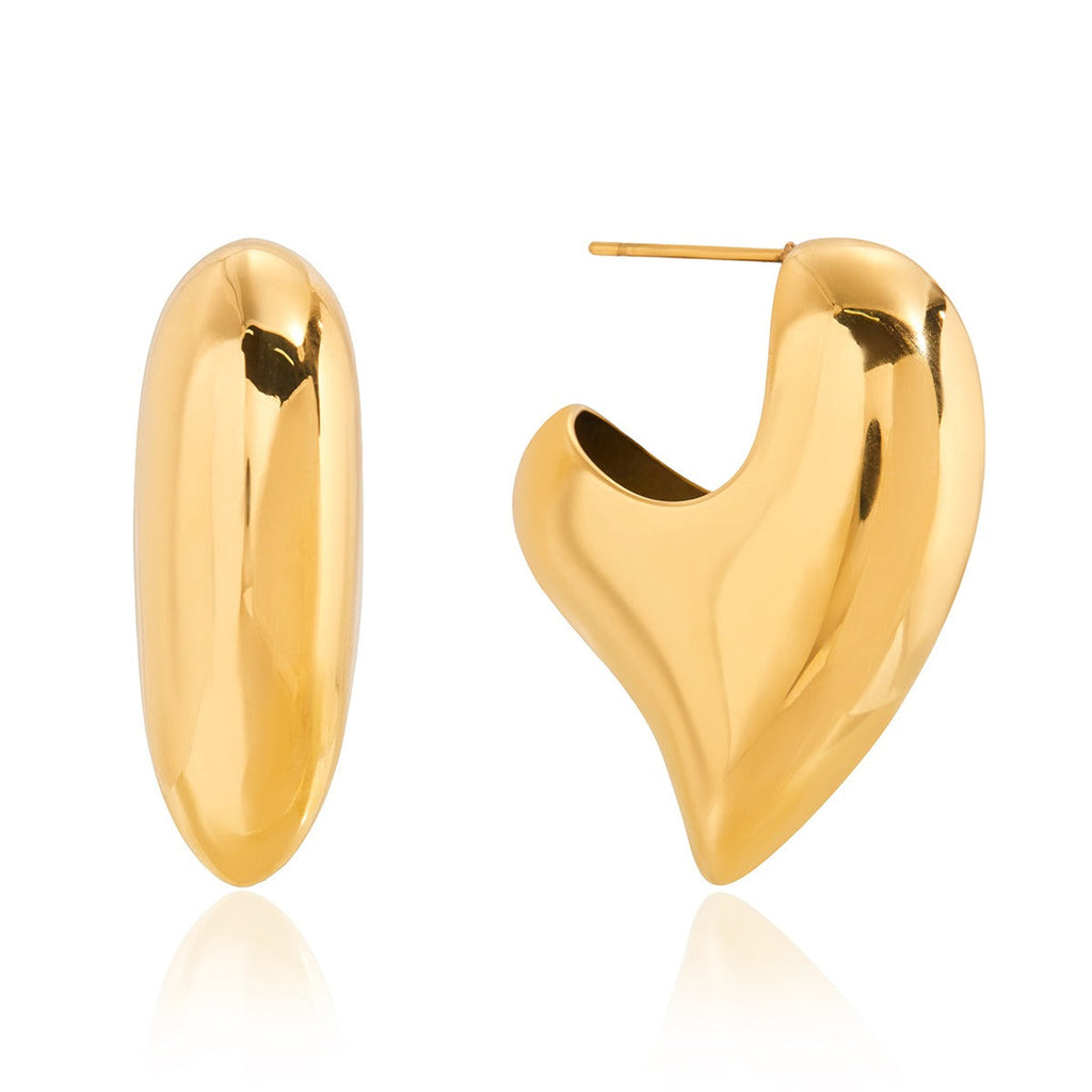 18K Gold Heart-Shaped Stud Earrings in Titanium Steel
