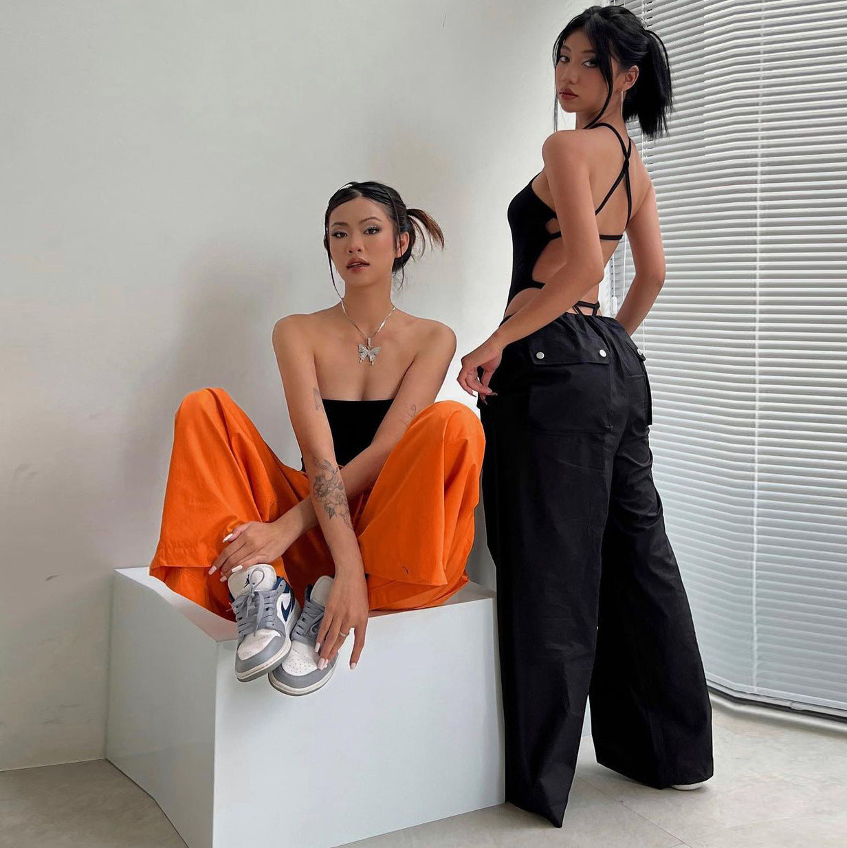 Women's High-Waist Straight-Leg Cargo Pants with Lace-Up Details