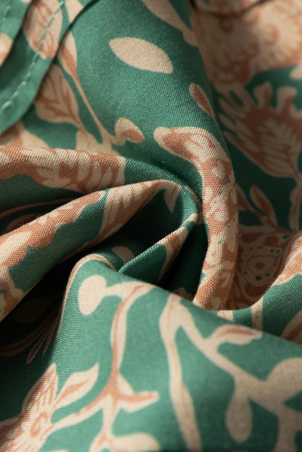 Floral Pleated V-Neck Blouse in Green