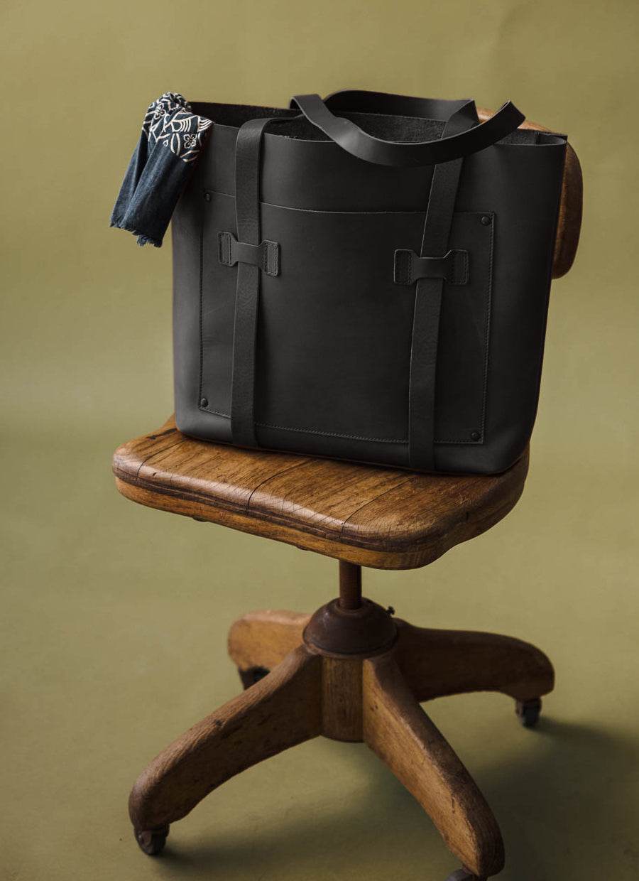 Cargo Tote Bag in Full-Grain Leather