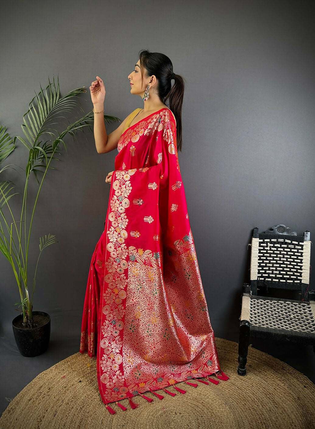 Meenakari Pink Woven Soft Silk Saree with Matching Blouse
