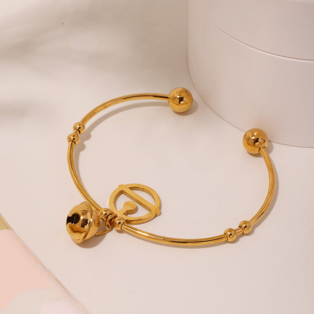 18K gold bell pendant unique design bracelet