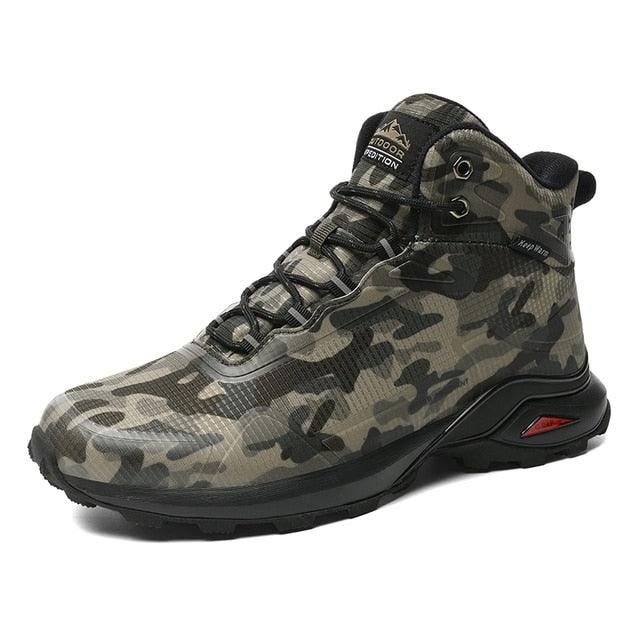 Men's Stevvex camouflage hiking boots with ankle support and air circulation insoles