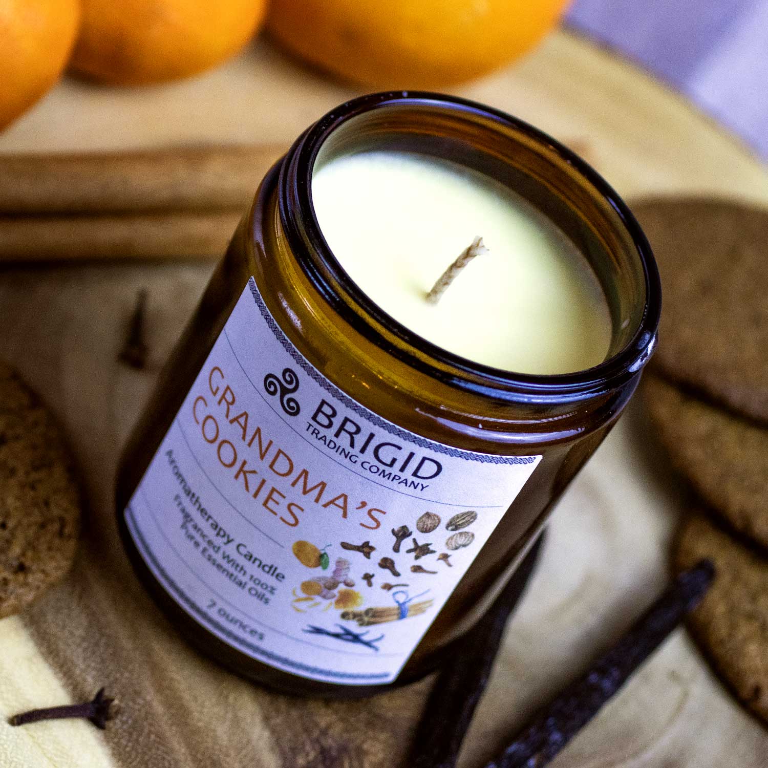 Grandma's Cookies Soy Wax Candle - Cinnamon, Clove, Nutmeg, Ginger, Vanilla, and Citrus