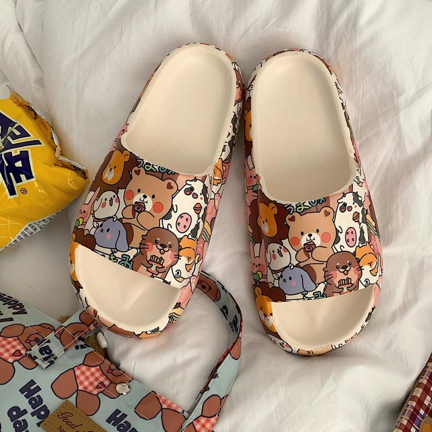 Cute cartoon bear printed thick-soled slides for couples in various colors