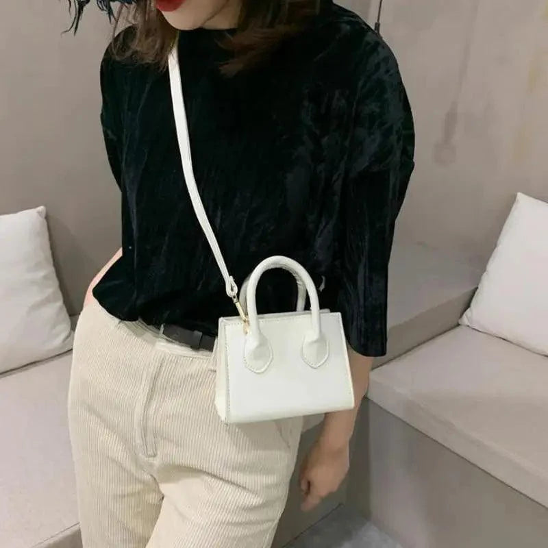 Casual Small Flap Crossbody Bag for Women Minimalist Handbag
