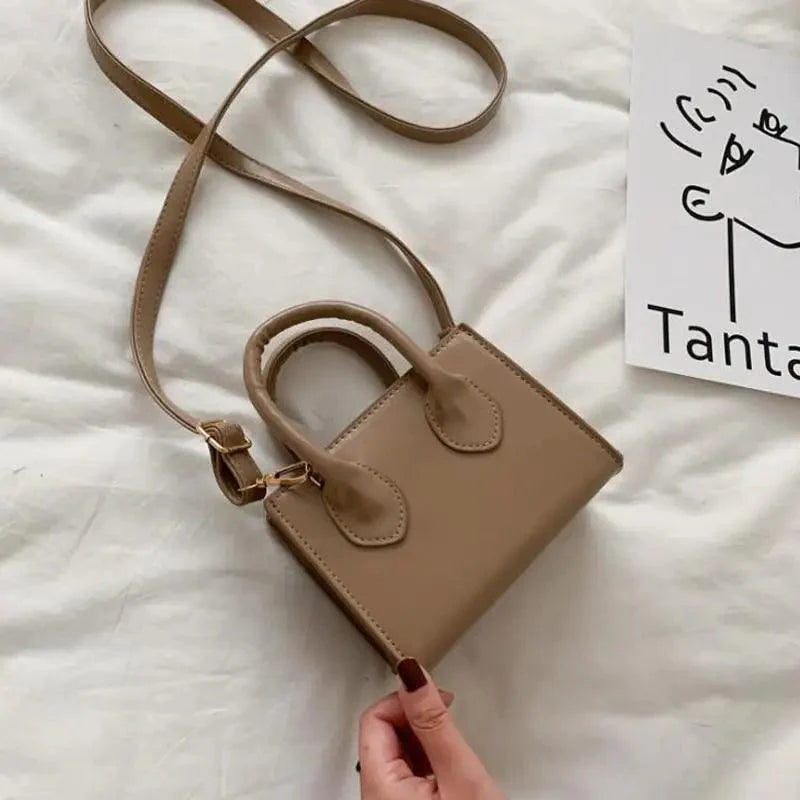 Casual Small Flap Crossbody Bag for Women Minimalist Handbag