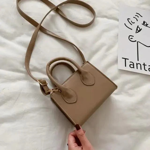 Casual Small Flap Crossbody Bag for Women Minimalist Handbag
