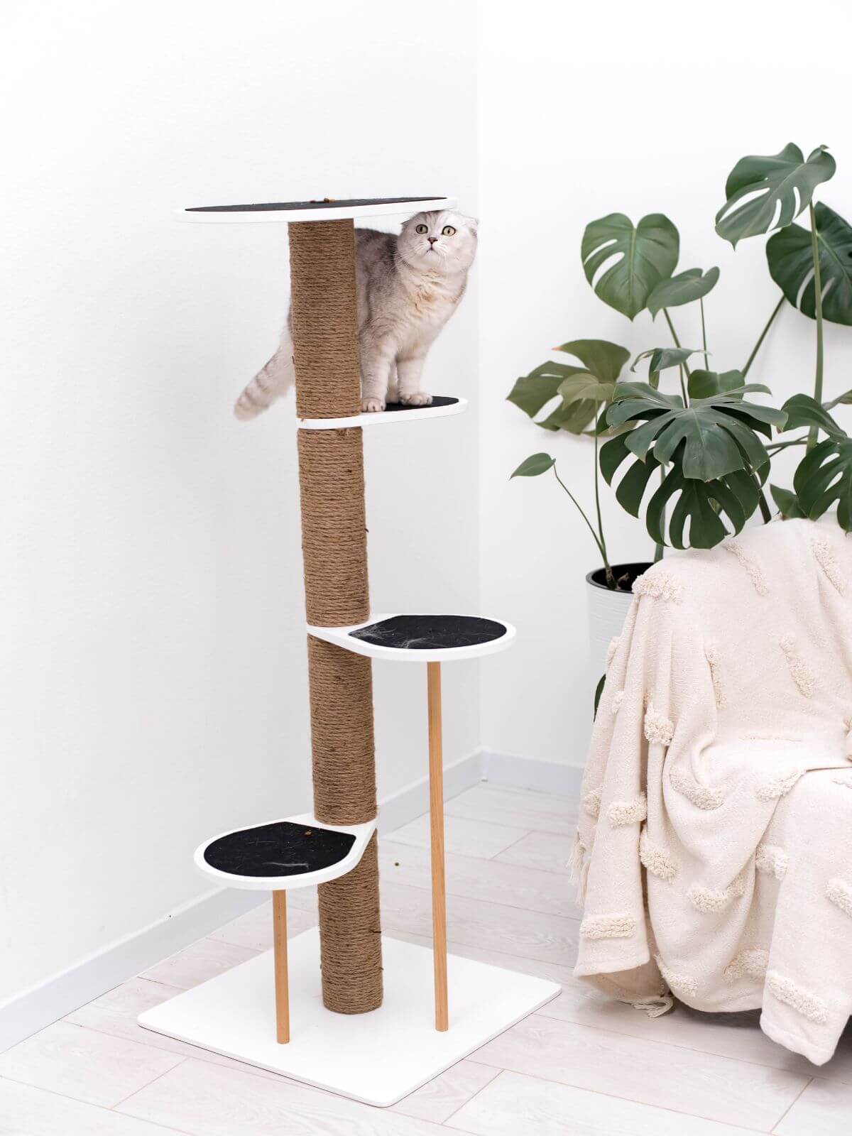 Cat Climbing Tower with Sisal Scratching Post and Lounging Stairs