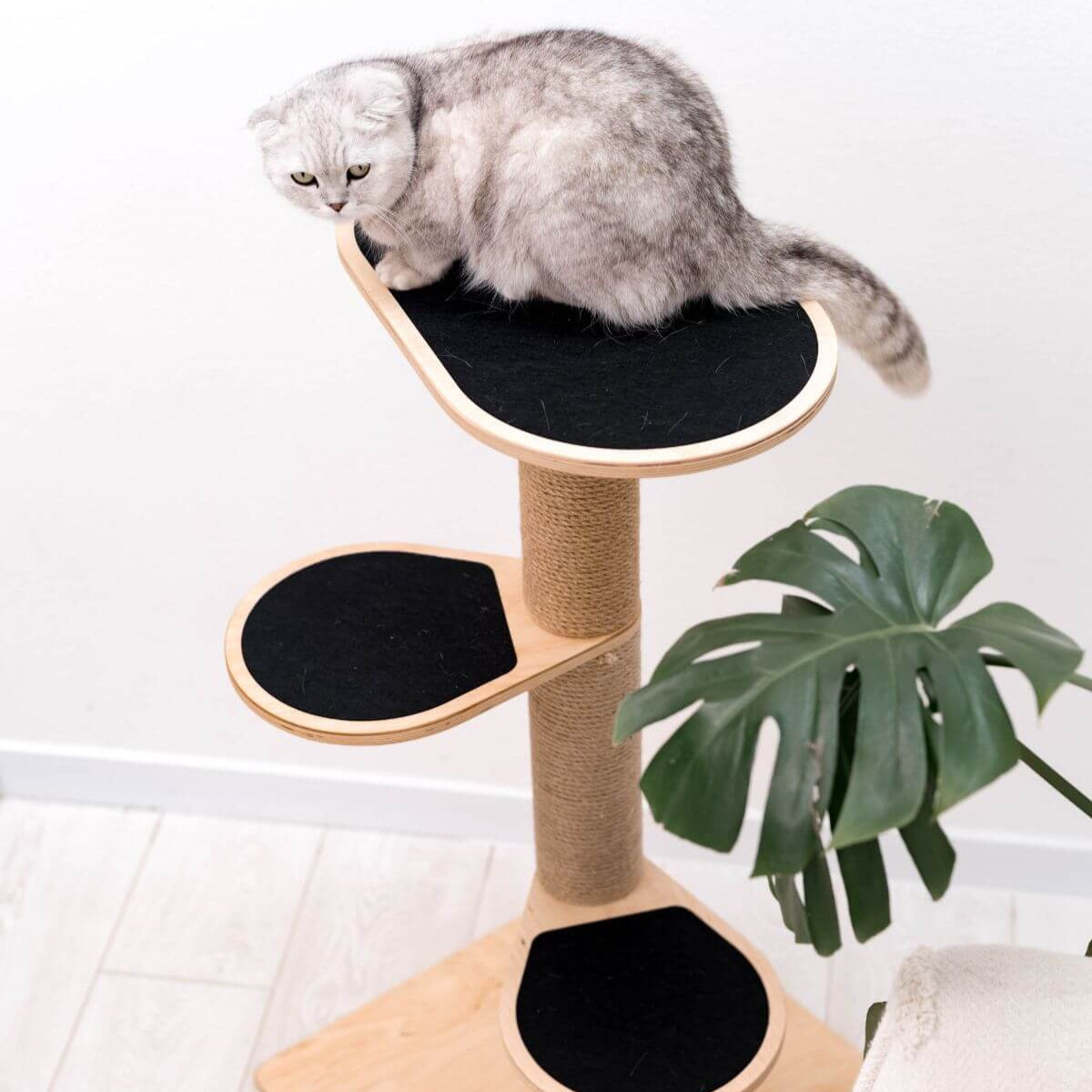 Compact Wooden Cat Tower with Natural Sisal Scratching Twine
