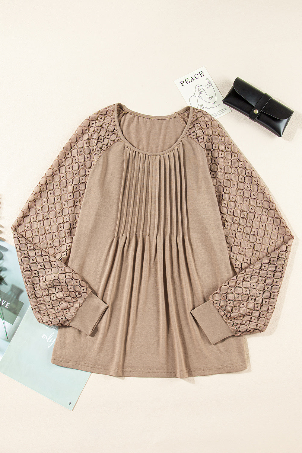 Lace Patchwork Raglan Sleeve Pleated Top