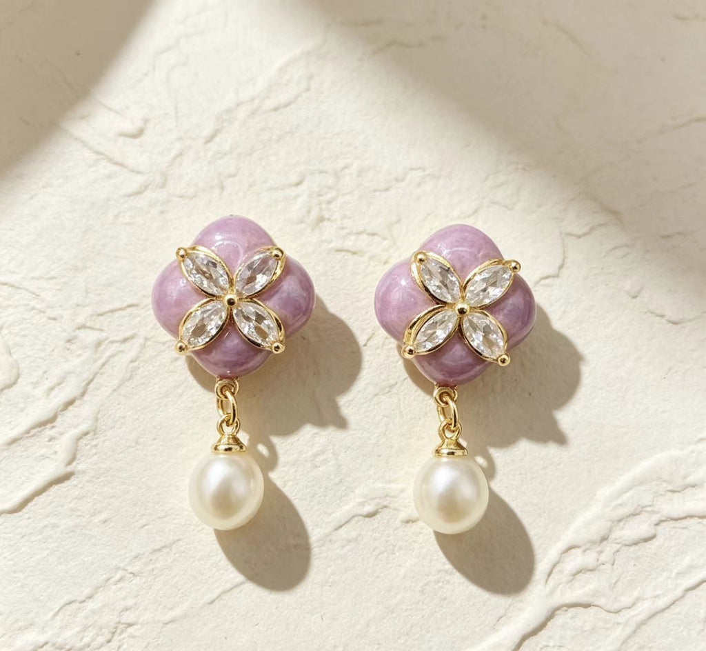 Fashionable Elegant Versatile Enamel-iced Stud Earrings