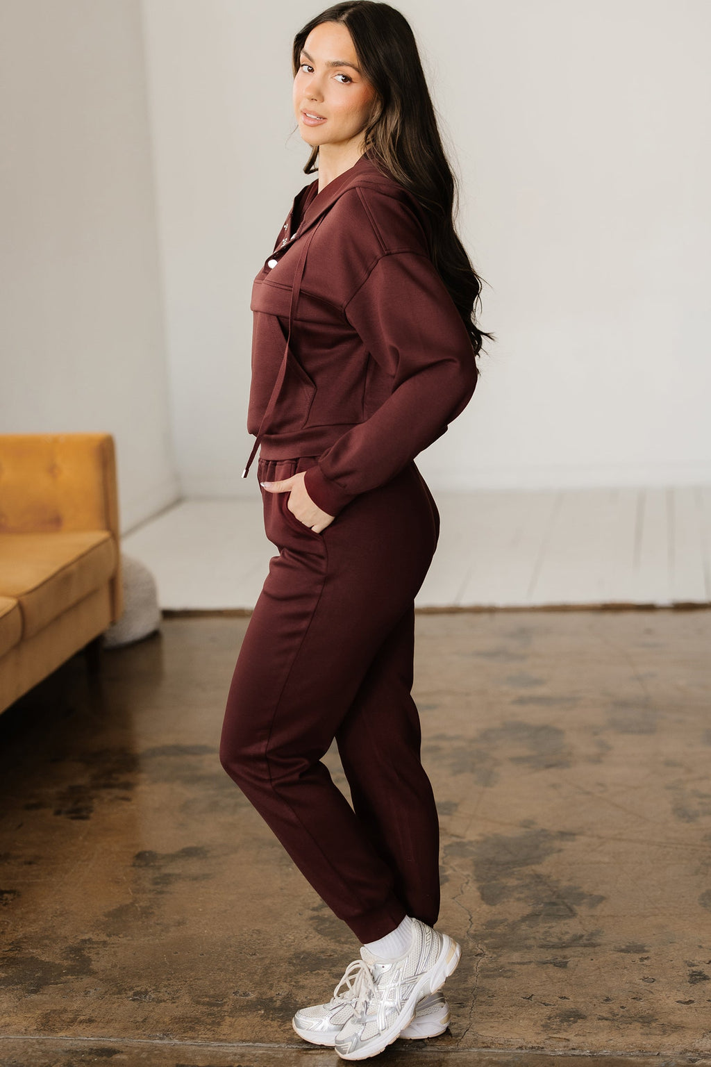 Women's Cropped Hoodie and Jogger Lounge Set - Matching 2pc Set