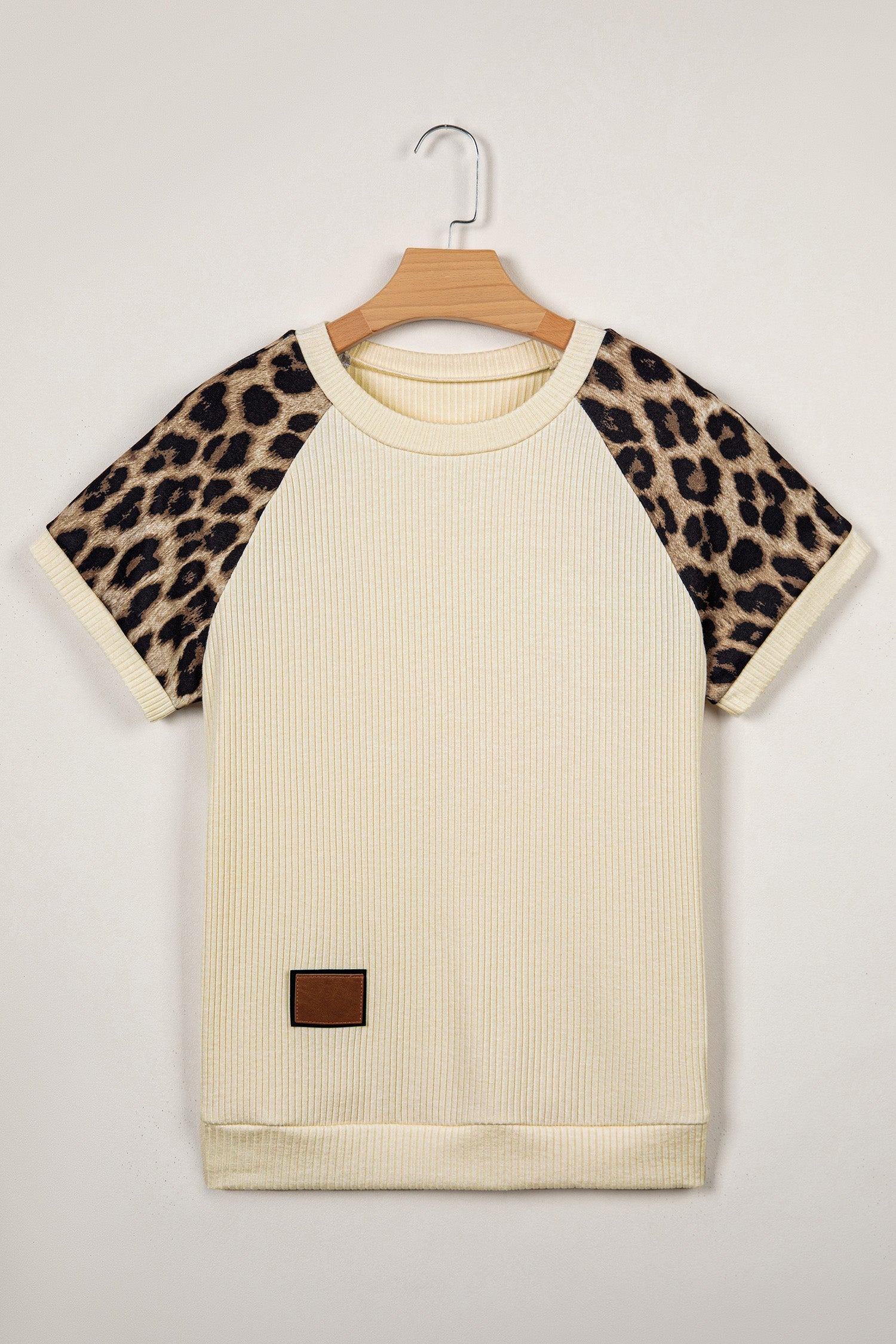 Keily Contrast Sleeve Loose Tee in Cream and Leopard Print
