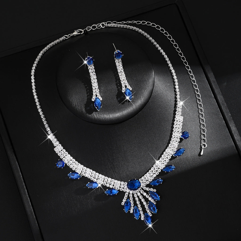 Amazon's New European And American Style Necklace, Earrings, Clavicle Chain Set, Short Style, Bridal Dress, Light Luxury Jewelry Accessories