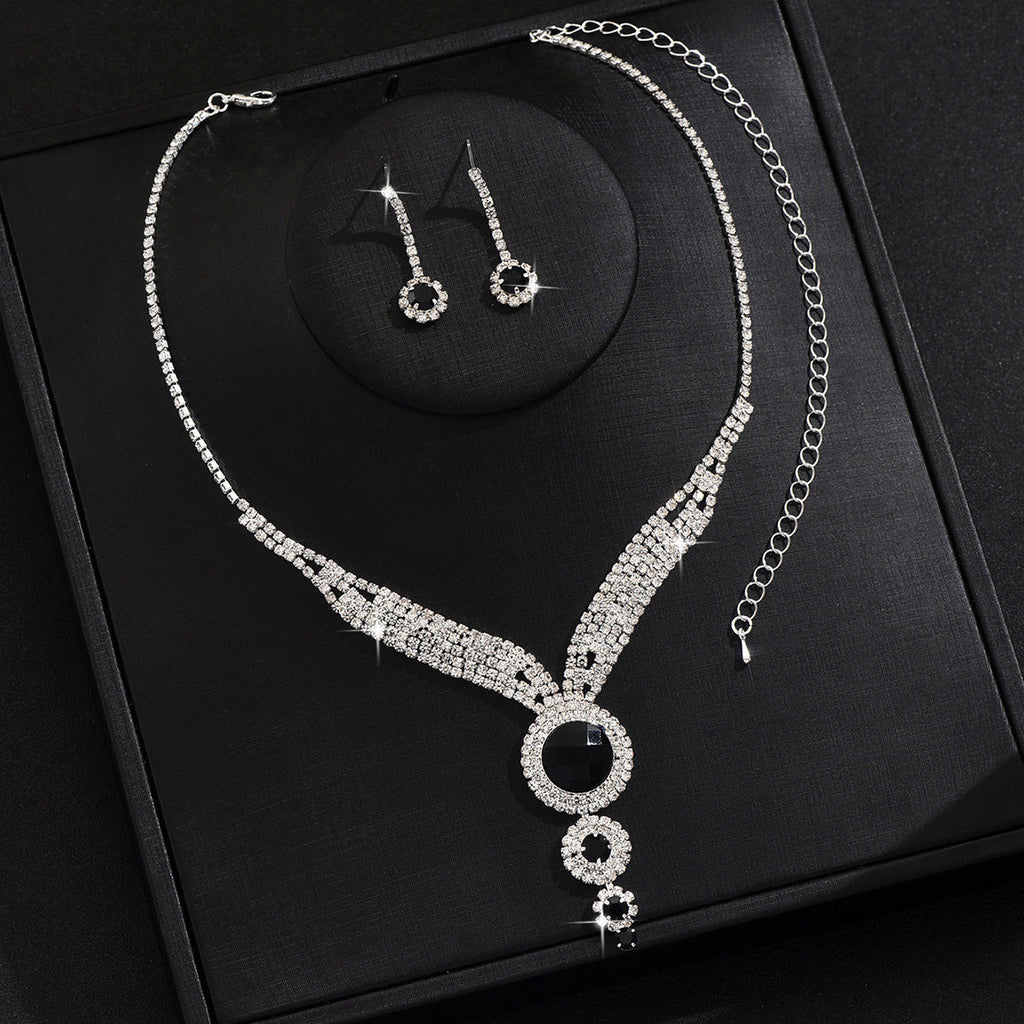 Oem And Dropshipping Cross-Border Hot-Selling Retro Claw Chain Round Clavicle Chain Necklace Earrings Holiday Photography Jewelry Set