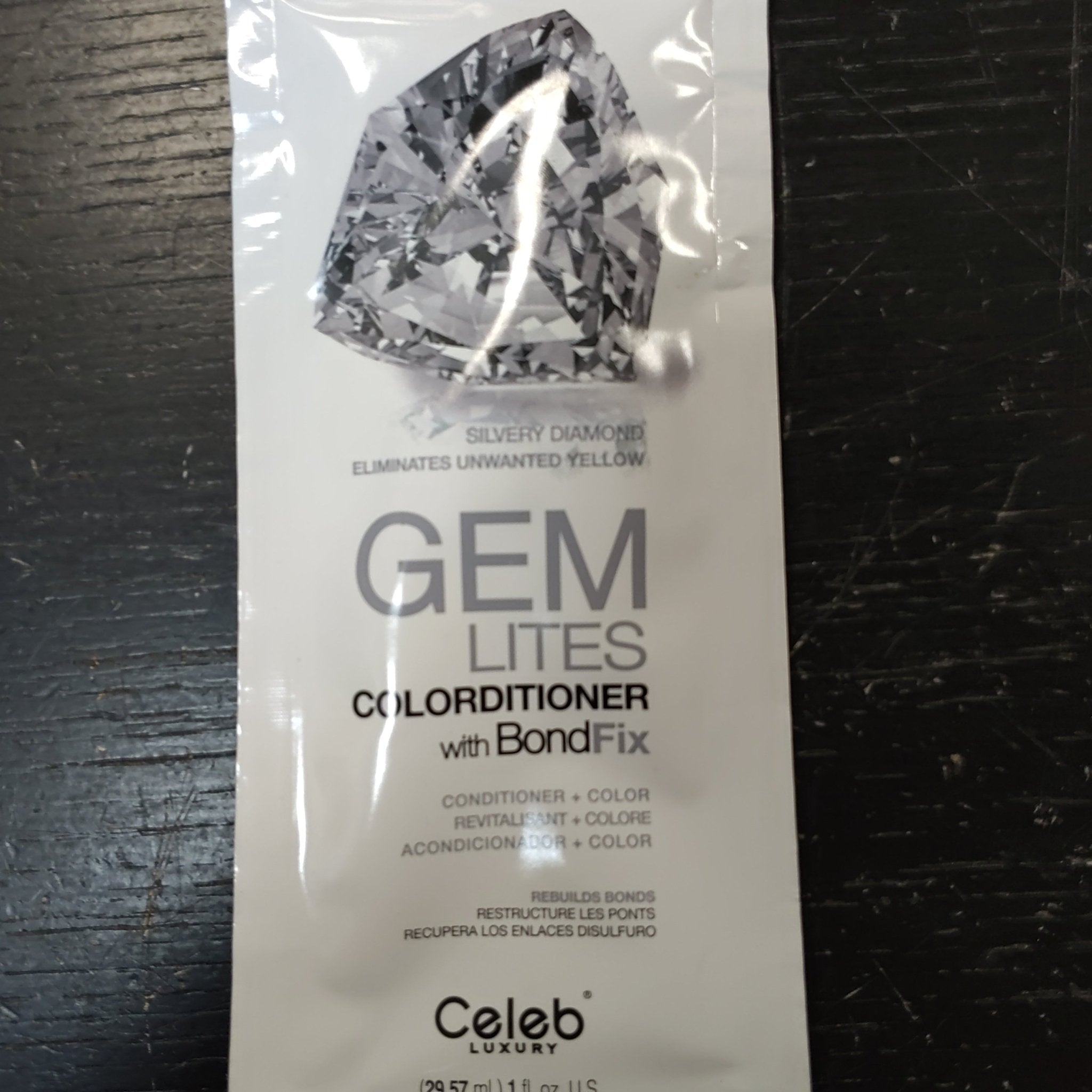 Celeb Luxury Gem Lites Silvery Diamond Colorditioner travel packets