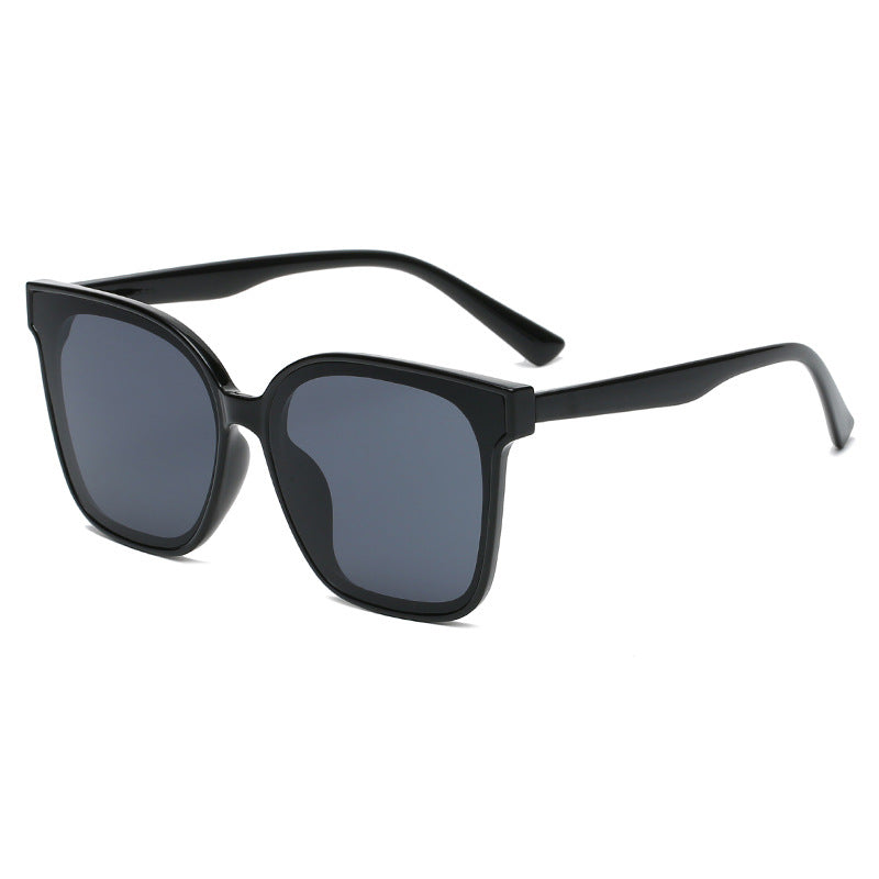 Retro INS Style Sunglasses – Minimalist Everyday Fashion Shades
