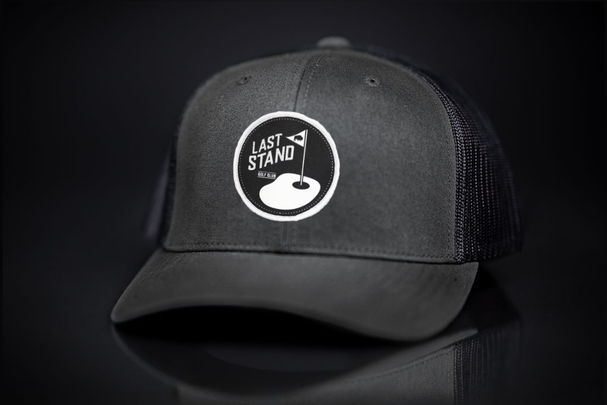 Golf Club Curved Bill Mesh Snapback Hat - Sporty Streetwear