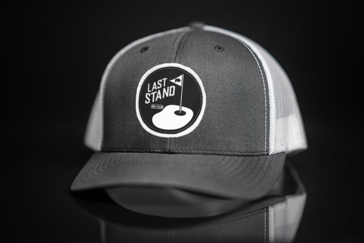 Golf Club Curved Bill Mesh Snapback Hat - Sporty Streetwear