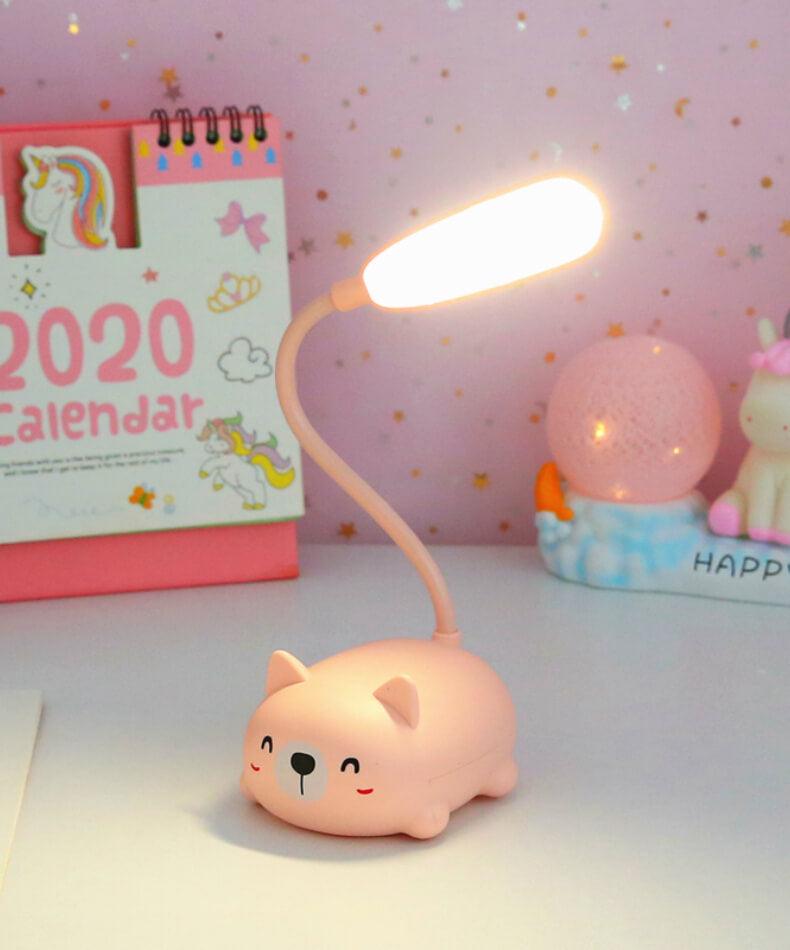 Kawaii Bear Desk Lamp: Minimalist LED Bedside Study Light
