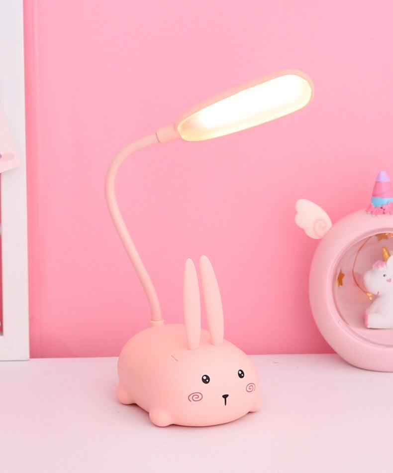 Kawaii Bear Desk Lamp: Minimalist LED Bedside Study Light