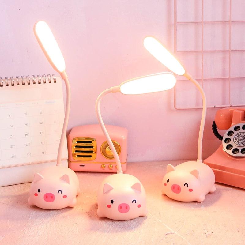 Kawaii bear shaped desk lamp in pink and white for bedroom study desk
