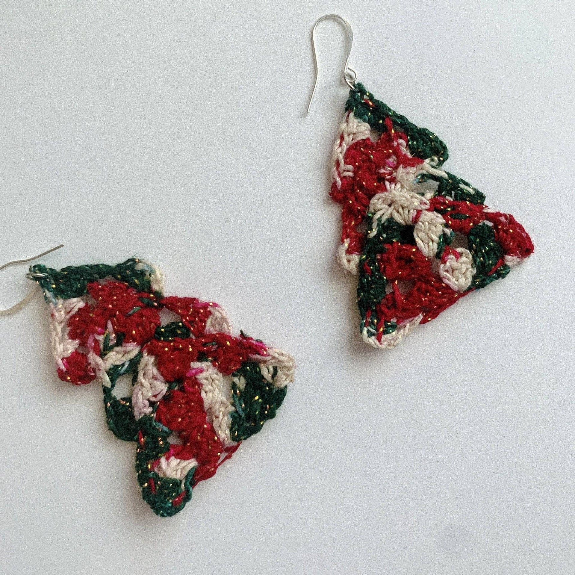 DIY Christmas Tree Earrings Crochet Pattern for Holiday Jewelry