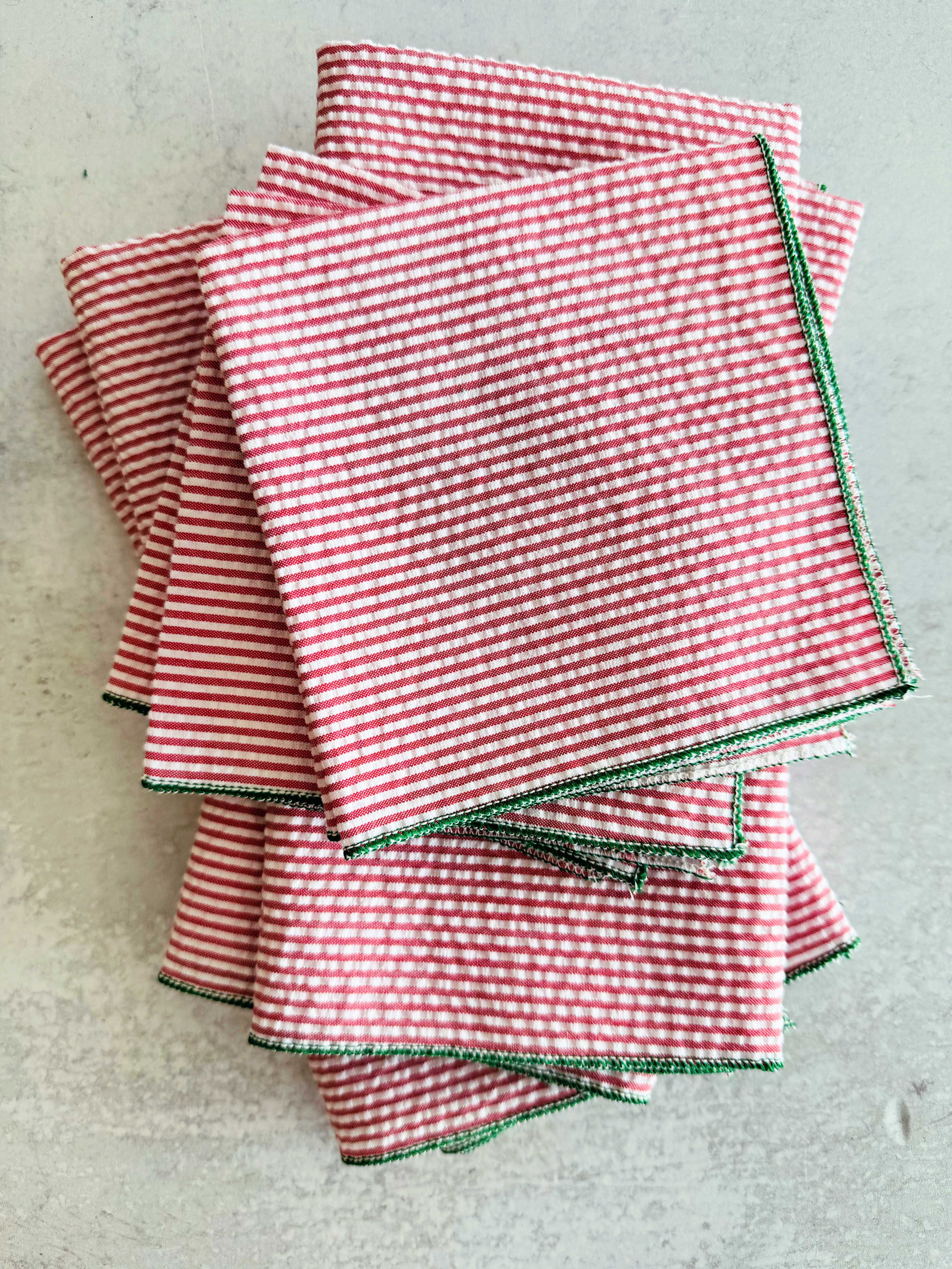 Holiday Seersucker Red and Green, set of four