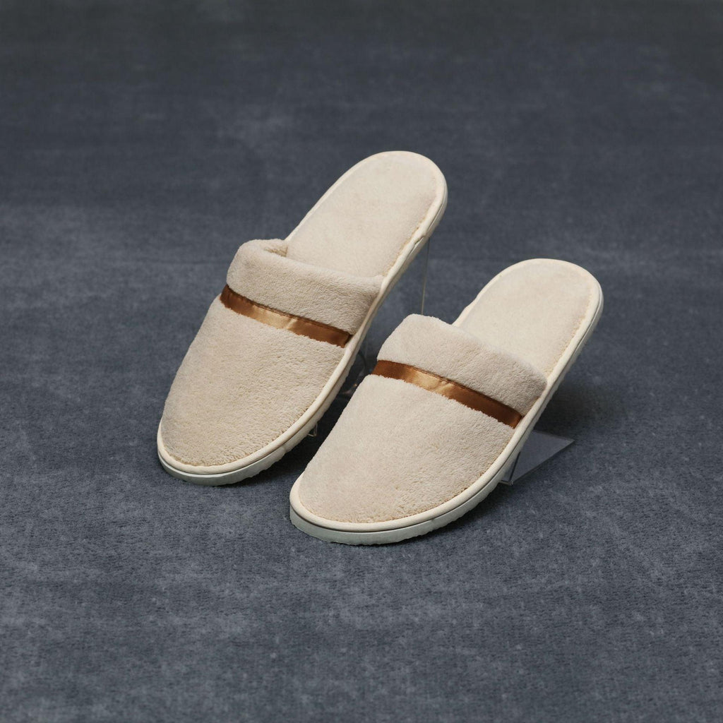 Classic Plush Slip-On House Slippers: Warm Unisex Indoor Footwear