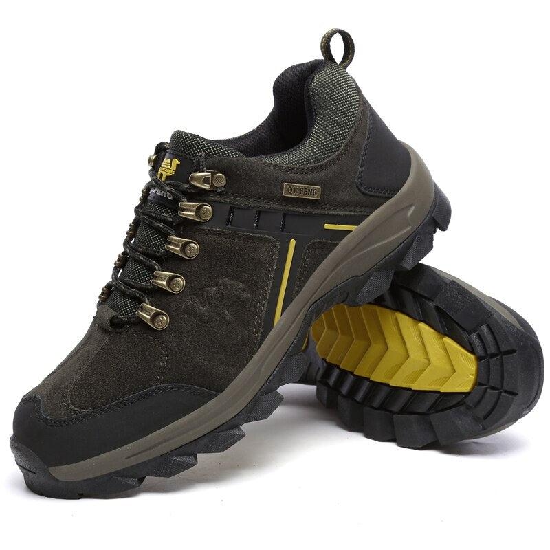 Mens genuine leather high-top hiking boots with reinforced rubber toe cap