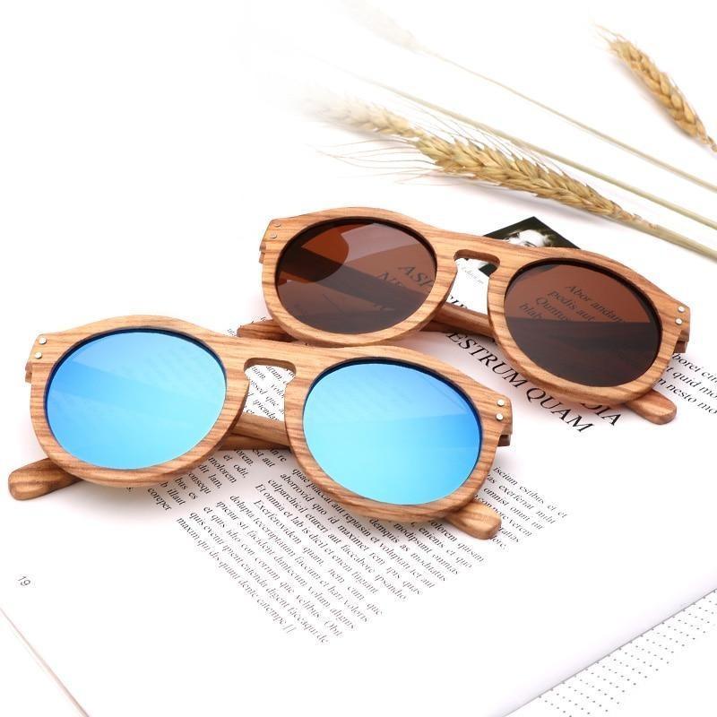 Unisex retro round sunglasses with natural wood grain finish and earth-toned polarized lenses
