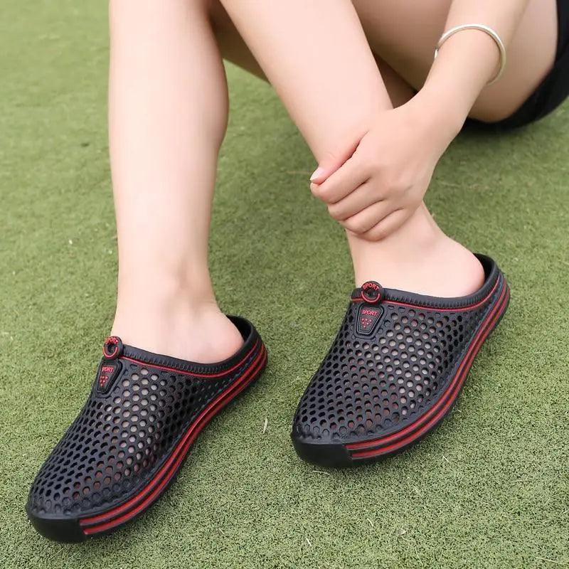 Unisex Hollow Out Garden Clogs Sporty Beach Slippers