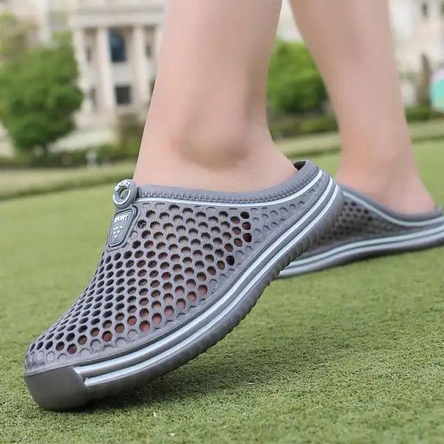 Unisex Hollow Out Garden Clogs Sporty Beach Slippers