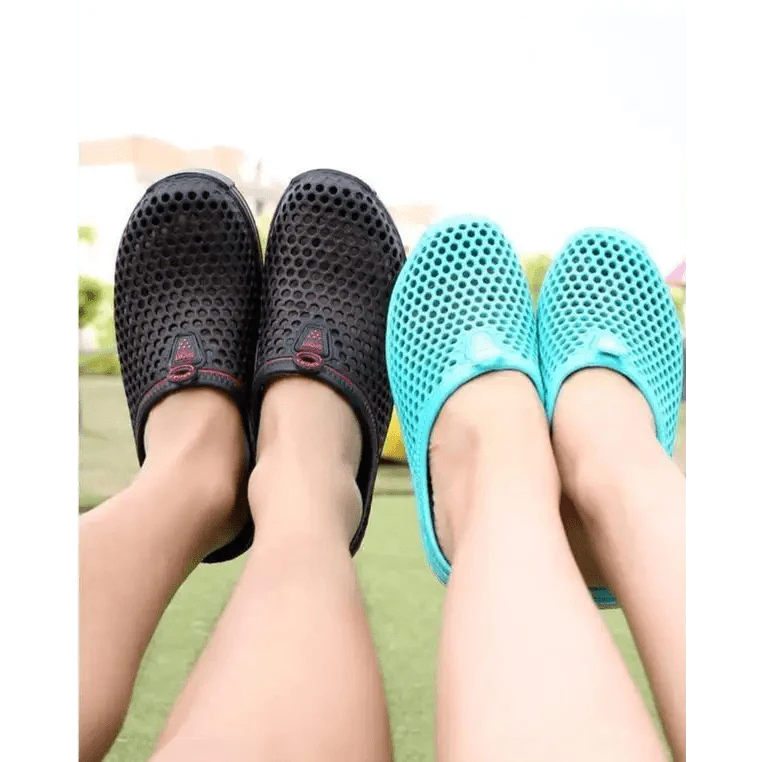 Unisex Hollow Out Garden Clogs Sporty Beach Slippers