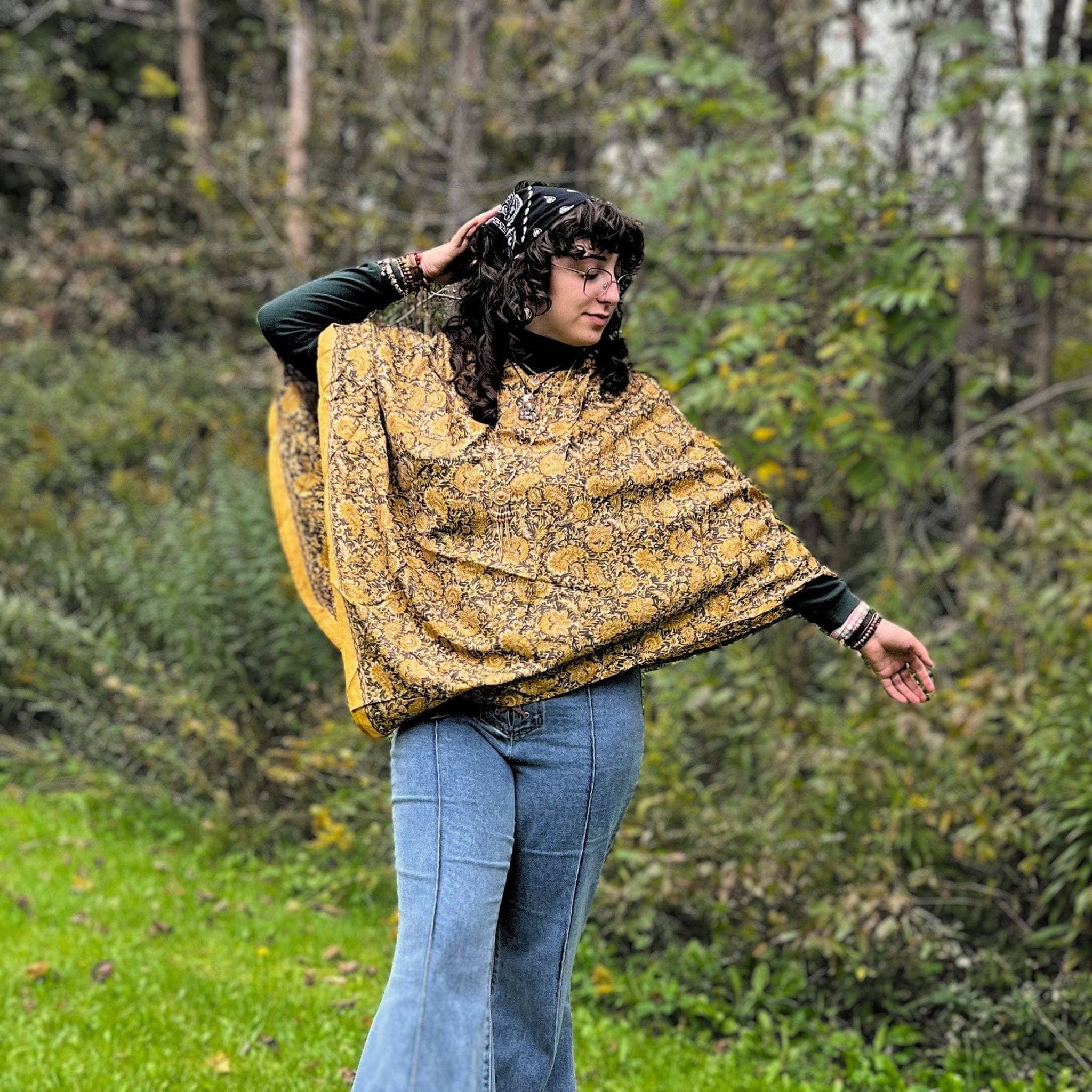 Upcycled Sari Hooded Poncho: Eco-Friendly Bohemian Fall Layer