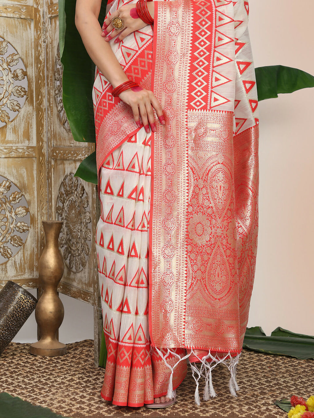 Shree Shyam Fashion Linen Cotton Red & White Saree