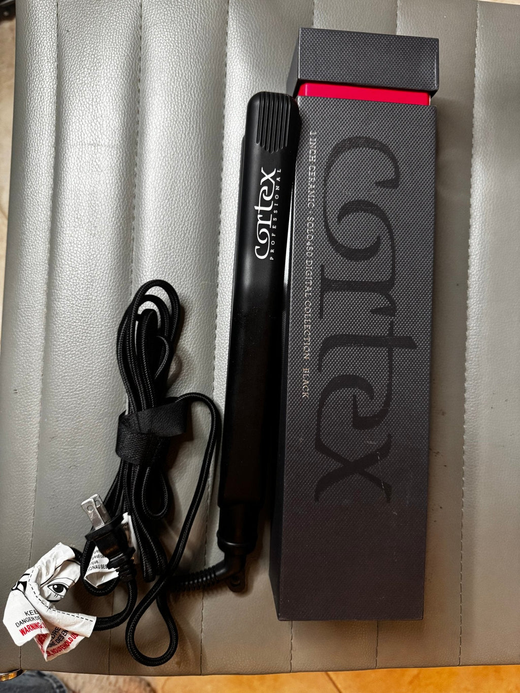 1-Inch Ceramic Flat Iron for Smooth, Versatile Hair Styling