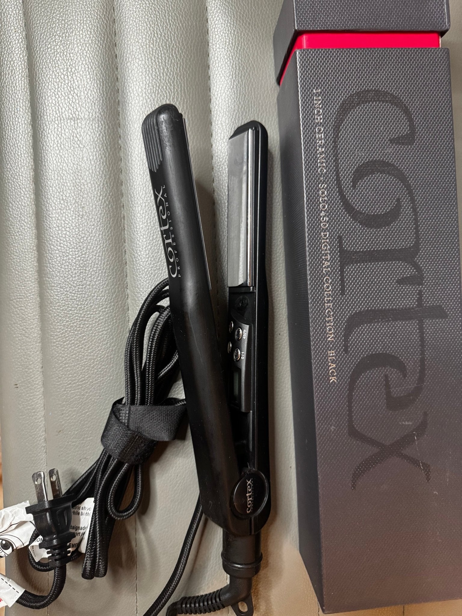 1-Inch Ceramic Flat Iron for Smooth, Versatile Hair Styling
