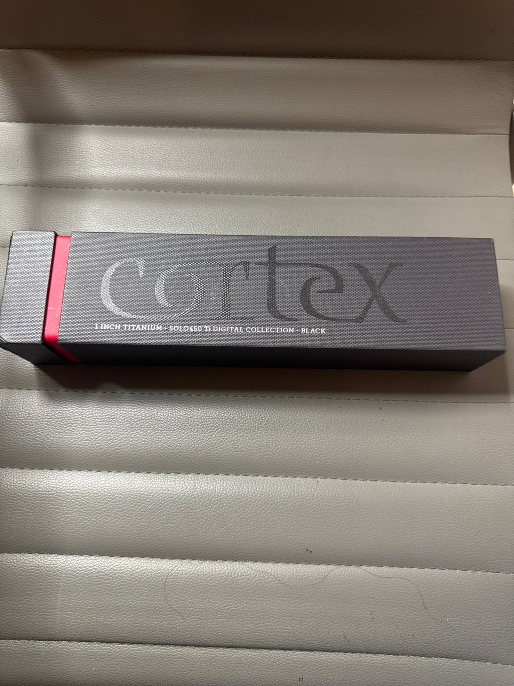Cortex Solo Titanium Flat Iron 1-inch in black