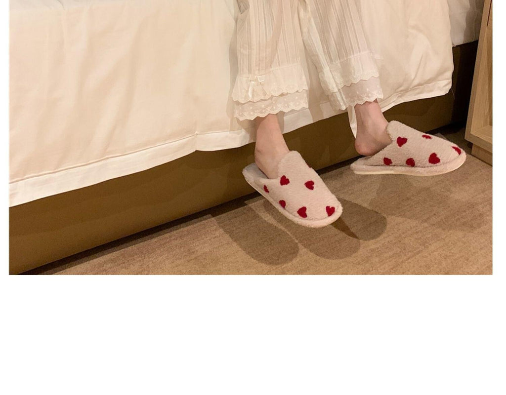 Women's Heart Print Plush Slippers – Cozy White & Red Indoor Shoes