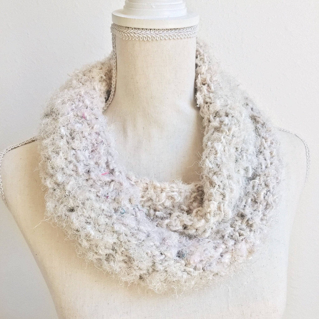 Cozy Lux Adventure Cowl Knitting Pattern - Easy DIY Accessory