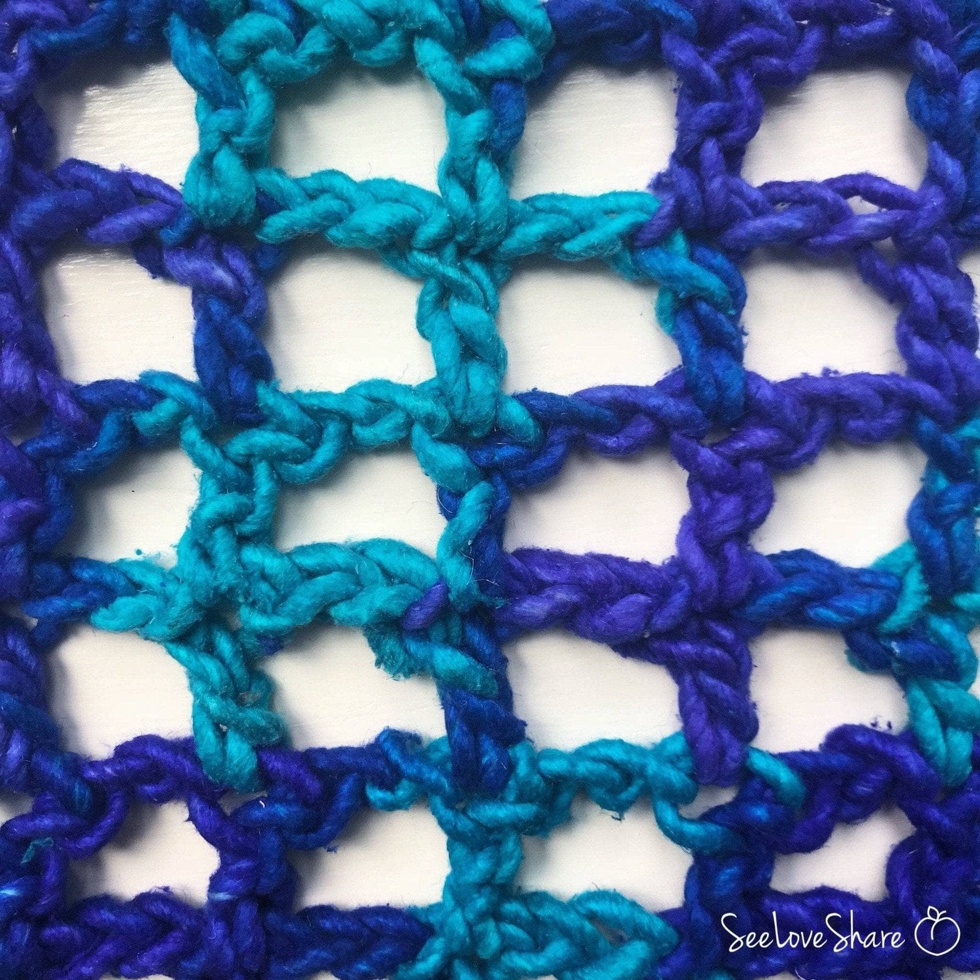 Easy Crochet Lap Blanket Pattern for Cozy DIY Home Decor Projects
