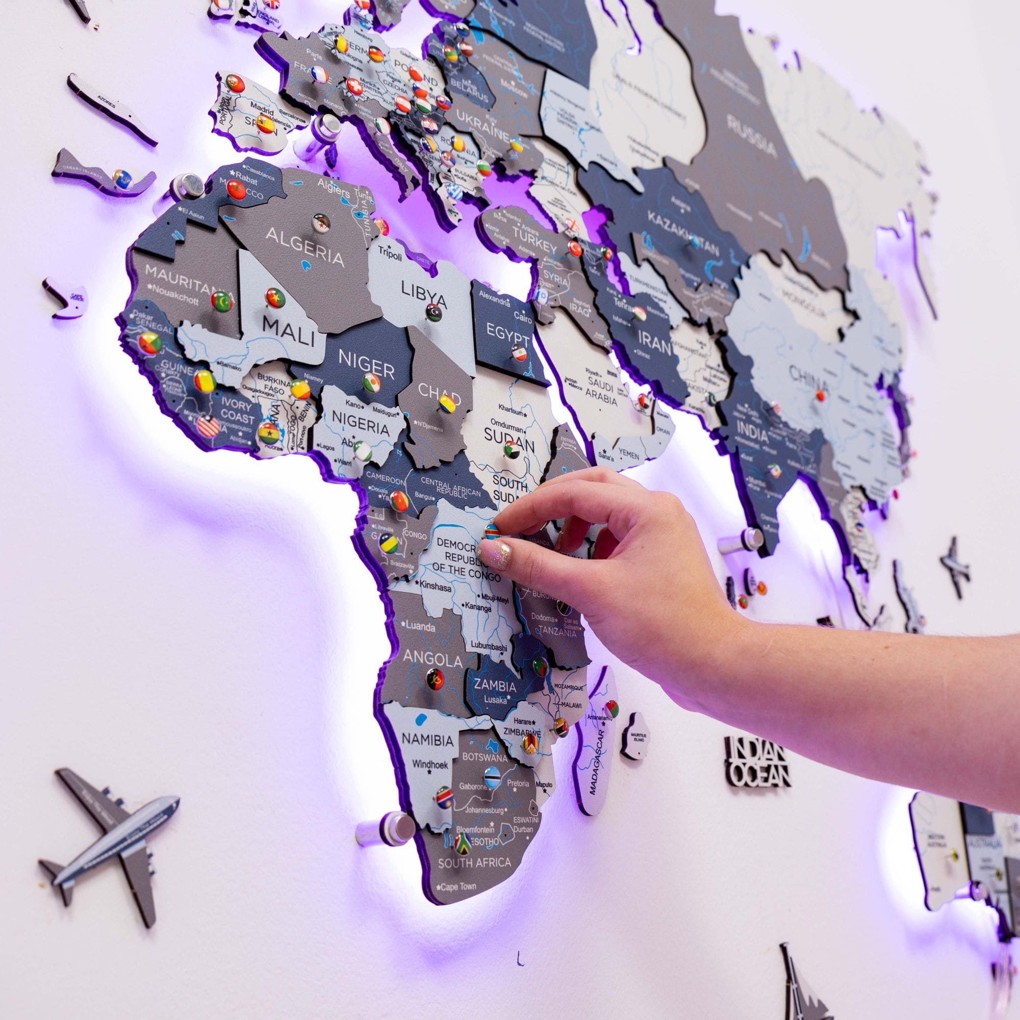 3D Luminous Wooden World Map 3.0 with LED Backlight & Smart Sync