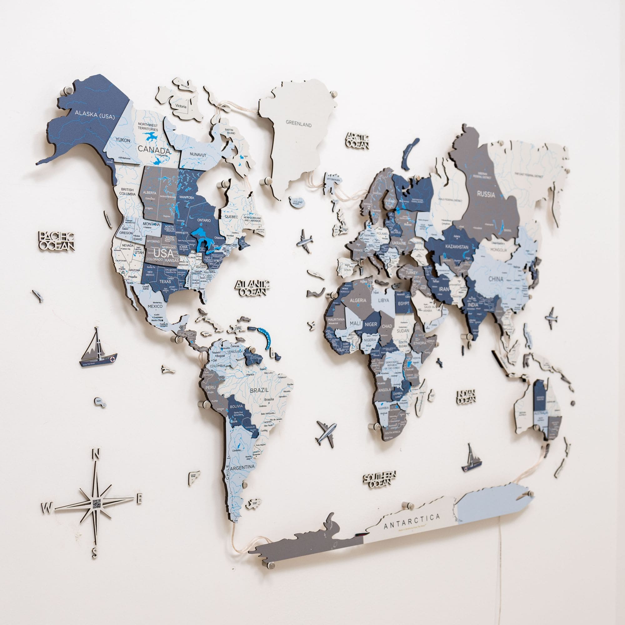 3D Luminous Wooden World Map 3.0 with LED Backlight & Smart Sync
