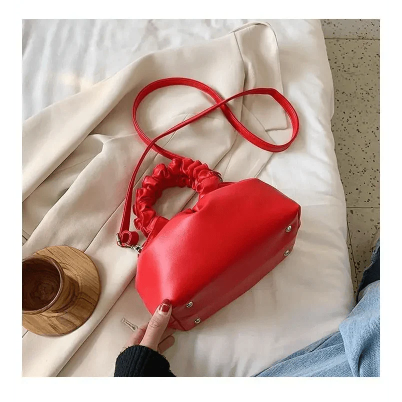 Vintage Style Small Leather Messenger Bag for Women Shoulder Purse