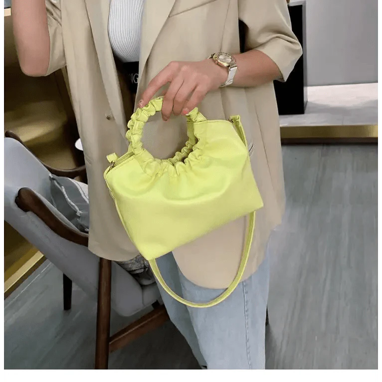 Vintage Style Small Leather Messenger Bag for Women Shoulder Purse