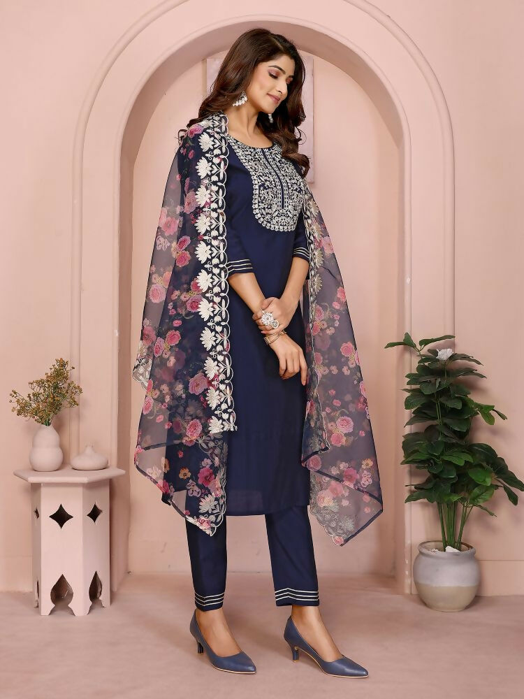 Women Navy Blue Roman Embroidery Stitched Kurta Set