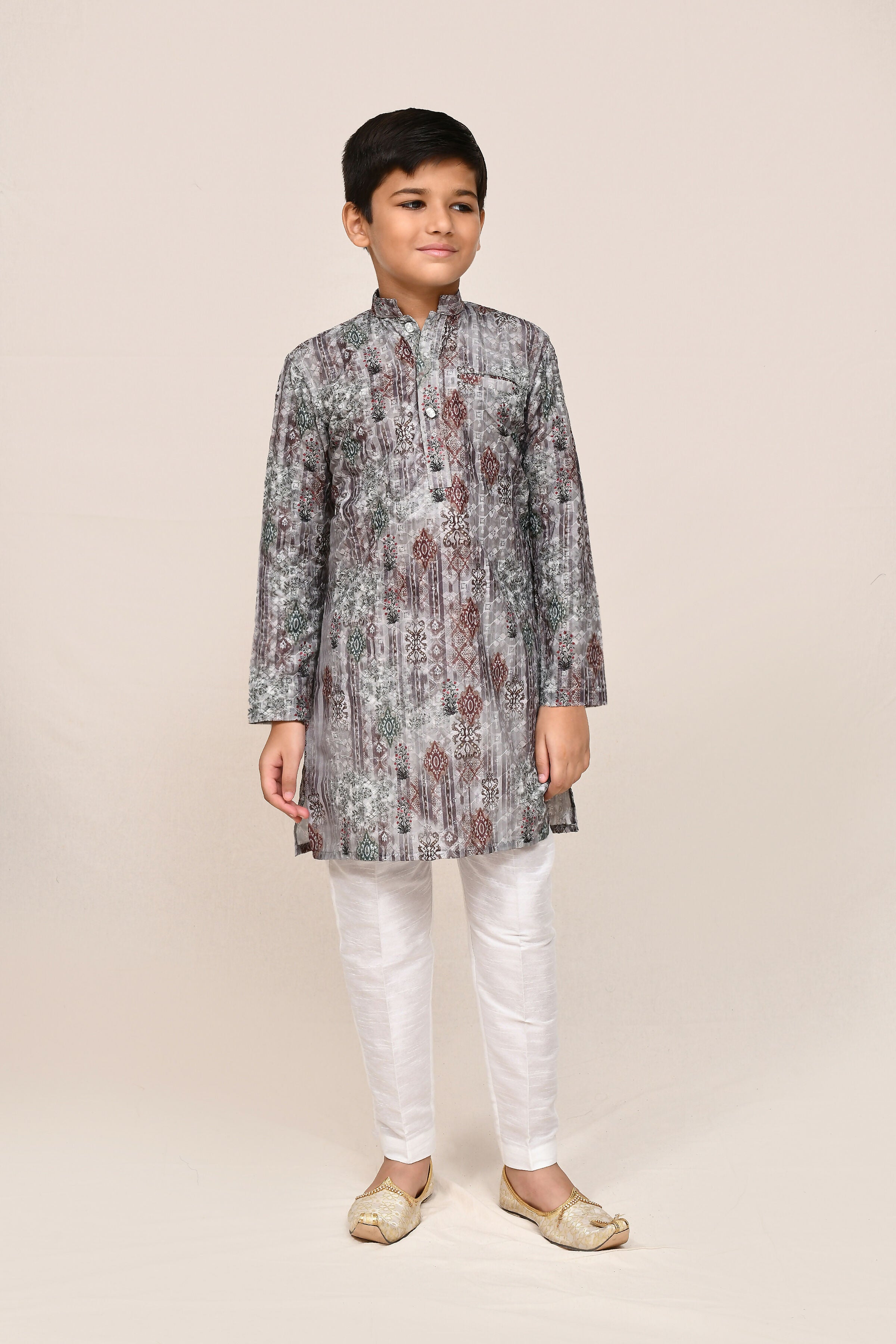 Kids grey geometric print cotton silk kurta with white straight fit pants